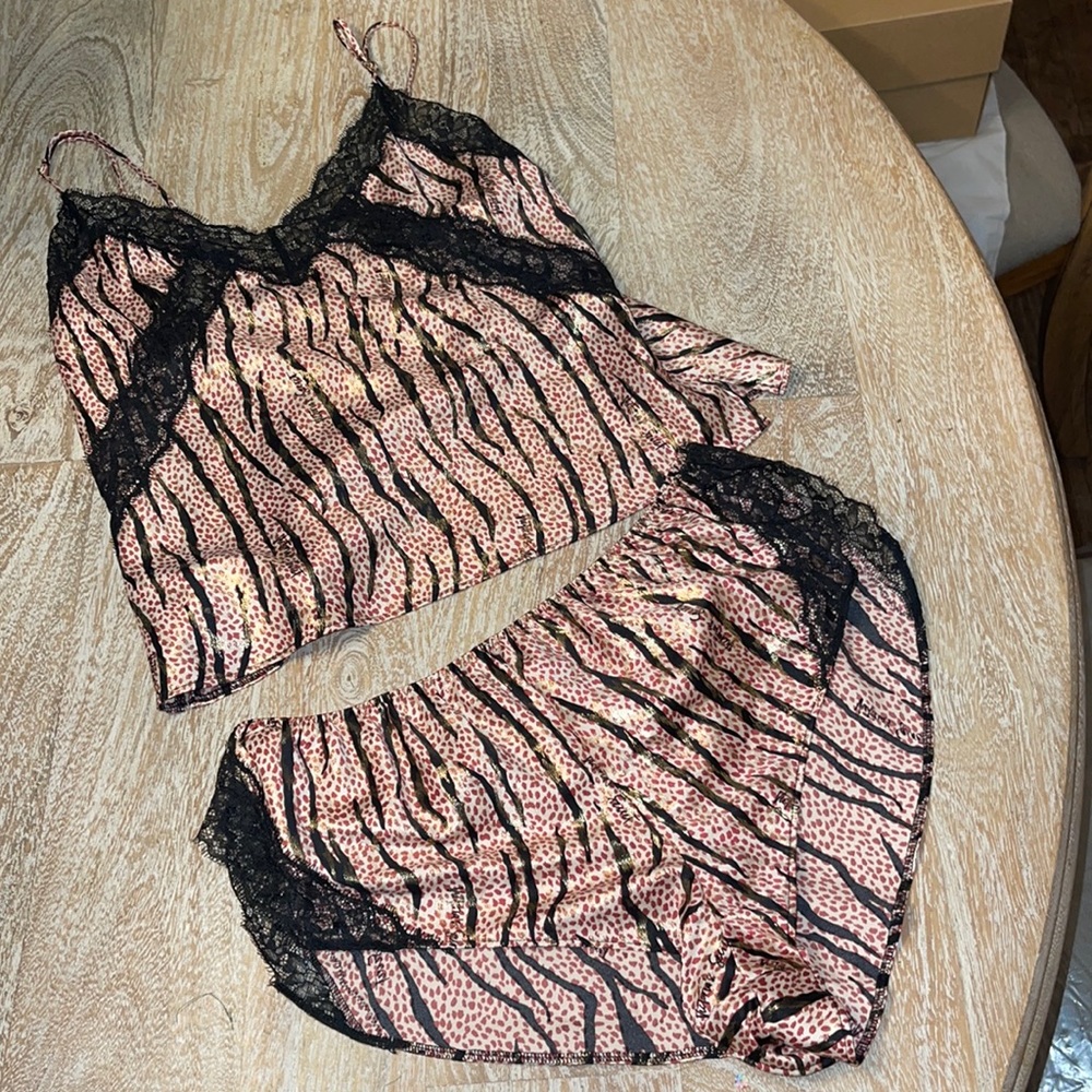 Victoria's Secret Red black gold Pajama Set Sz XS